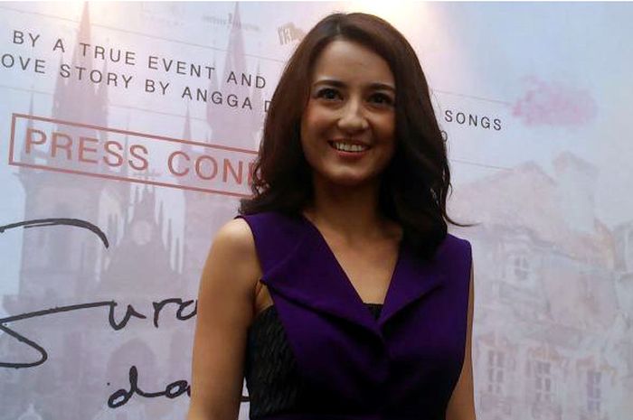 Julie Estelle di XXI Epicentrum, Jakarta Selatan, Senin (25/1/2016).