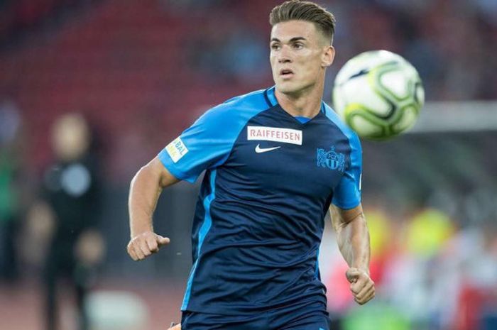 Pemain FC Zurich, Benjamin Kololi