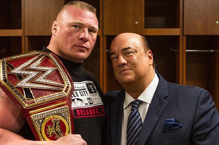 Brock Lesnar (kiri) dan Paul Heyman (kanan) saat keduanya bekerja sama di ajang WWE.