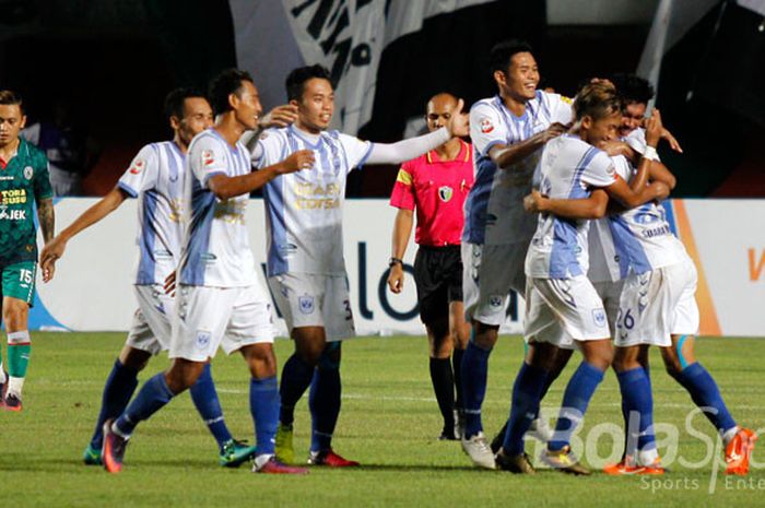 PSIS pemain rayakan gol saat laga uji coba lawan PSS Sleman-Gonang