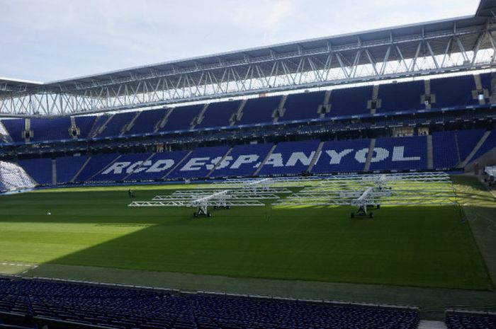 Stadion kebanggaan Espanyol, RCDE Stadium, tengah dipersiapkan untuk laga akhir pekan pada Jumat (27/10/2018).