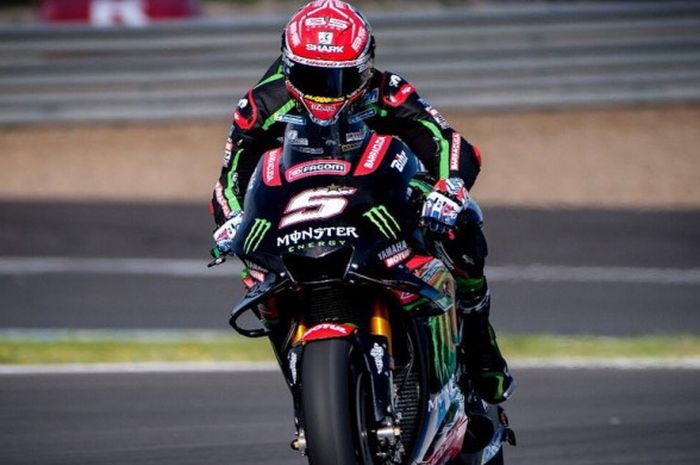 Johann Zarco (Yamaha Tech3) saat melintasi Sirkuit Jerez dalam sesi latihan bebas MotoGP Spanyol 2018 yang digelar Jumat (4/5/2018).