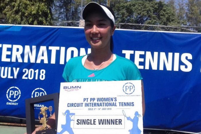 Petenis tunggal putri Indonesia, Aldila Sutjiadi, sukses merebut gelar juara turnamen Women's Circuit International Tennis 2018 usai menaklukkan Zhima Du (China) dengan skor 6-2, 6-0.