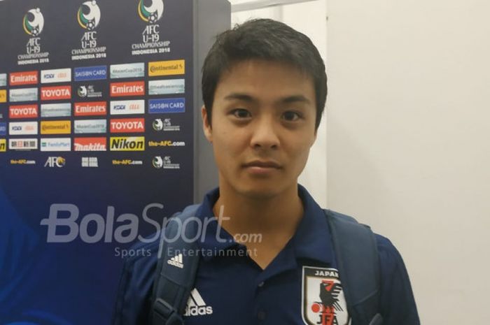 Kapten timnas U-19 Jepang, Mitsuki Saito, di Mixed Zone Stadion Utama Gelora Bung Karno (SUGBK), pasca laga kontra timnas U-19 Indonesia, Minggu (28/10/2018).