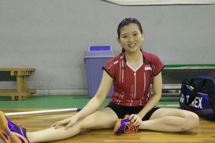   Pebulu tangkis ganda campuran nasional, Debby Susanto, berpose seusai menjalani latihan di hall bulu tangkis, Cipayung, Jakarta, Kamis (2/3/2017).  