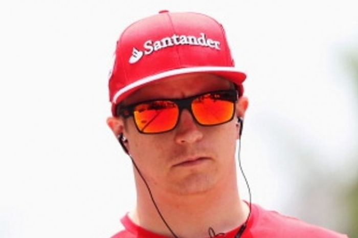 Pebalap Ferrari asal Finlandia, Kimi Raikkonen, bersiap menghadapi GP Malaysia 2014 di Sirkuit Sepang, 30 Maret 2014.