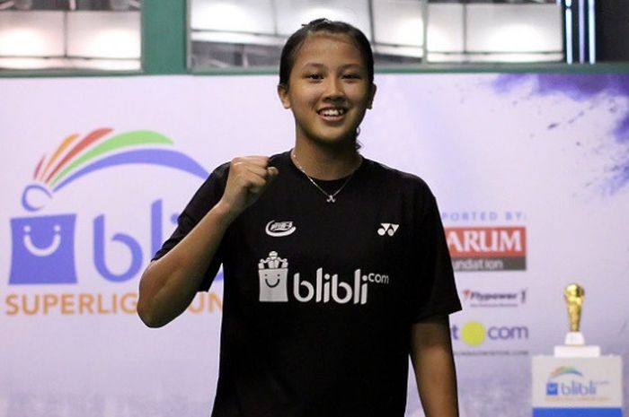 Pebulu tangkis tunggal putri PB Djarum, Aisha Galuh Maheswari, bereaksi pada babak semifinal melawan Mutiara Cardinal Bandung di GOR Djarum, Magelang, Jumat (8/12/2017).