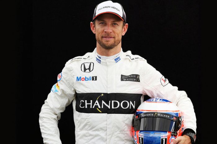 Jenson Button, Juara Formula 1 2009, kini menjadi perancang perhiasan. 