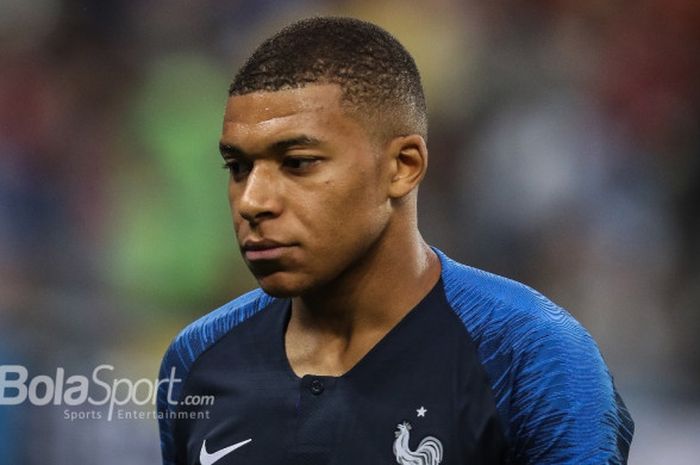 Penyerang Paris Saint-Germain (PSG) Kylian Mbappe, dikabarkan mengalami cedera pada laga persahabatan kontra timnas Uruguay, Selasa (20/11/2018) di Stade de France, Paris.