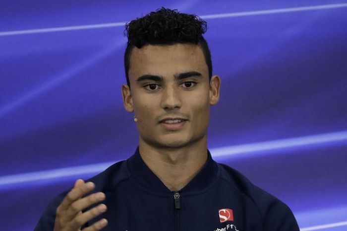 Pebalap Sauber asal Jerman, Pascal Wehrlein, berbicara pada konferensi pers jelang Formula 1 Jepang di Sirkuit Suzuka, Kamis (5/10/2017).