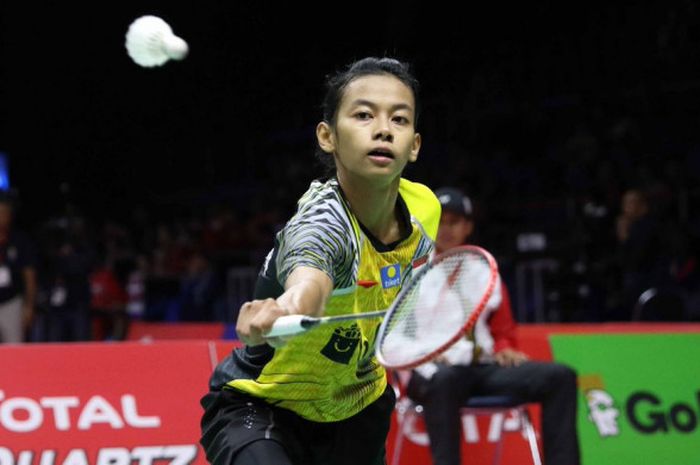 Dinar Dyah Ayustine saat tampil perdana di Piala Uber 2018 melawan tunggal putri Prancis, Marie Batomene, pada Selasa (22/5/2018) di Impact Arena, Bangkok, Thailand.