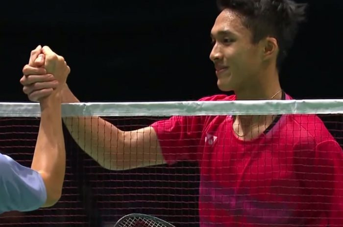 Senyum Jonatan Christie, tunggal putra Indonesia, kala memenangi semifinal SEA Games 2017 melawan wakil Vietnam, Nguyen Tien Minh, Senin (28/8/2017) di Axiata Arena, Kuala Lumpur, Malaysia.