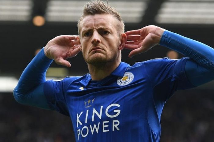 Aksi perayaan gol striker Leicester City, Jamie Vardy, dalam laga Premier League kontra West Bromwich Albion di Stadion The Hawthorns, West Bromwich, 29 April 2017.