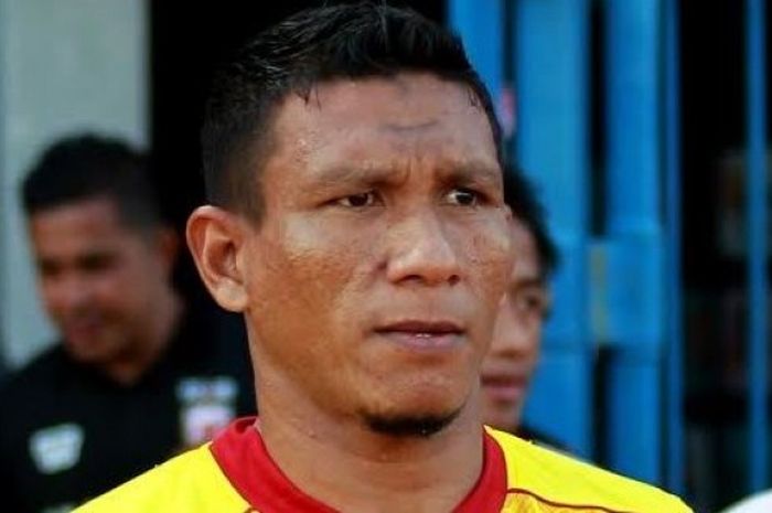 Penyerang Sriwijaya FC, Talaohu Abdul Musafry. 