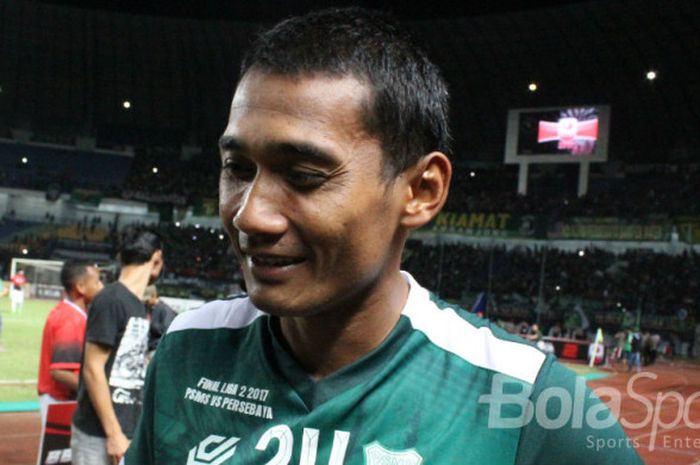 Ekspresi Legimin Raharjo (PSMS) saat diwawancarai usai pertandingan.