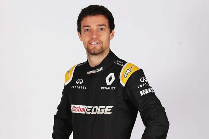 Jolyon Palmer saat diperkenalkan menjadi pebalap tim Renault di London (22/2/2017)