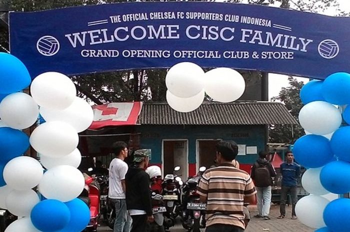 Sambutan kepada anggota CISC dalam peresmian official club & store yang baru di Cipinang, Jakarta Timur, Sabtu (13/8)