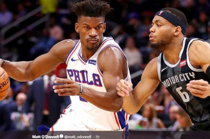 Jimmy Butler (kiri) mengalami cedera selangkangan saat melawan Detroit Pistons.