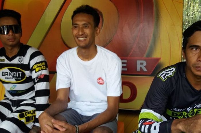 Tiga mantan atlet nasional Pornomo, Chrisdian Mardianto, dan Nur Warsito berhasil memuncaki posisi tiga besar pada seeding run kelas Master Expert A dari seri pertama 76 Indonesia Downhill 2018 yang digelar di Bukit Hijau Racetrack, Sabtu (21/4/2018).