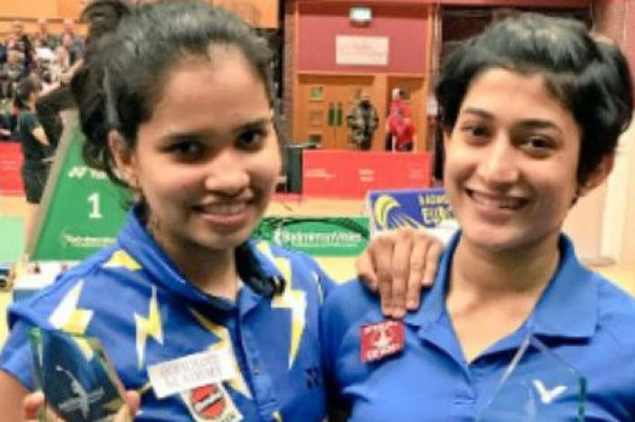 Pebulu tangkis ganda putri India, N. Sikki Reddy (kiri) dan Ashwini Ponnappa (kanan). 