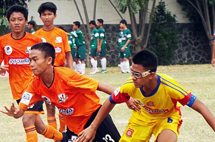 Pertandingan Liga Kompas Kacang Garuda U-14.