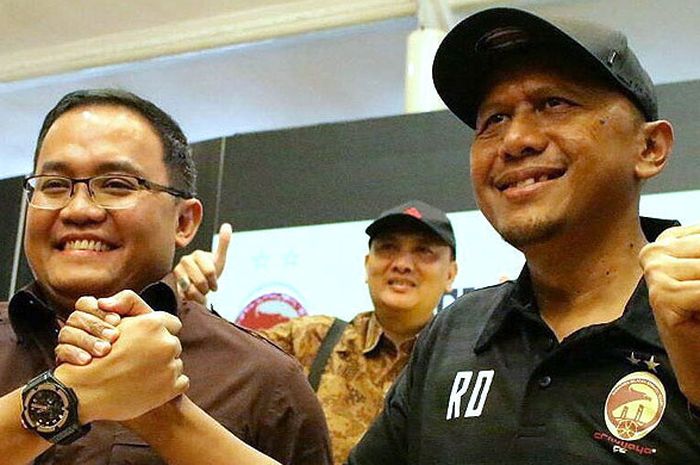 Presiden Sriwijaya FC, Dodi Reza Alex Noerdin, bersama pelatih Rahmad Darmawan.