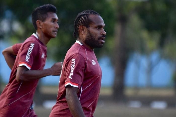 Gelandang Persija Jakarta, Septinus Alua. 