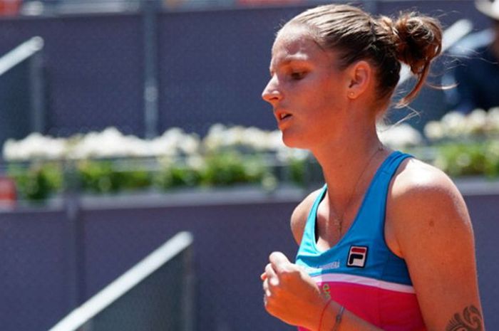 Ekspresi Karolina Pliskova saat menjalani laga perempat final Madrid Open 2018 yang berlangsung Kamis (10/5/2018).