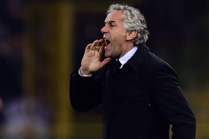 Pelatih Bologna, Roberto Donadoni, dikabarkan menjadi salah satu kandidat pengganti Antonio Conte di tim nasional Italia.