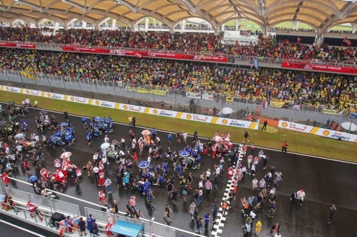 Para pebalap MotoGP bersiap jelang balapan MotoGP Malaysia 2016.