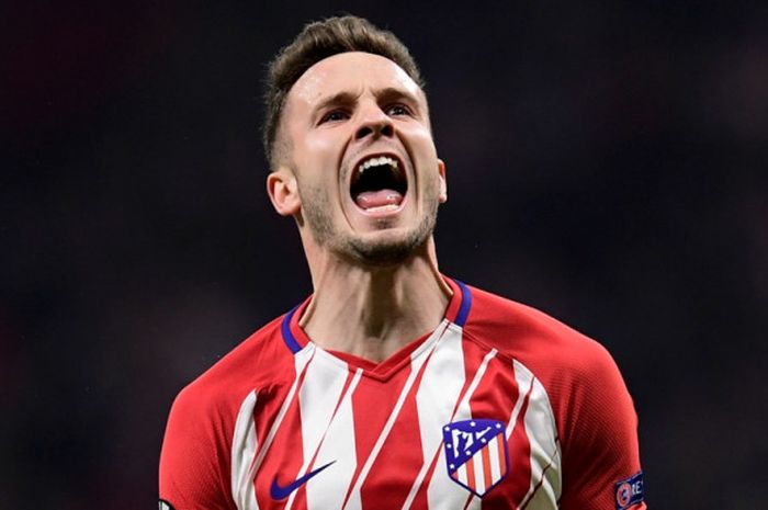 Gelandang Atletico Madrid, Saul Niguez, merayakan gol yang dia cetak ke gawang Lokomotiv Moskva dalam laga leg pertama babak 16 besar Liga Europa di Stadion Wanda Metropolitano, Madrid, Spanyol pada 8 Maret 2018.