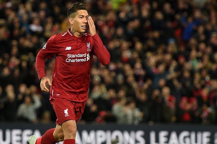 Penyerang Liverpool FC, Roberto Firmino, merayakan gol yang dicetak ke gawang Crvena Zvezda dalam laga Grup C Liga Champions di Stadion Anfield, Liverpool, Inggris pada 24 Oktober 2018.