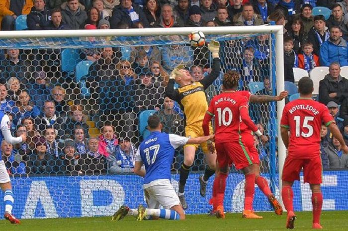 Suasana laga Sheffield Wednesday kontra Swansea City di laga Babak V Piala FA yang bergulir di Stadion Hillsborough, Sheffield, Sabtu (17/2/2018).