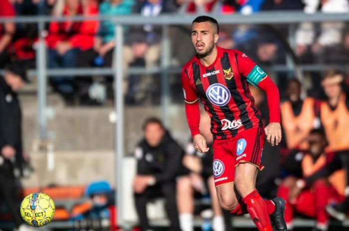 Kapten Ostersunds FK Brwa Nouri saat berlaga melawan IFK Goteborg di Jamkraft Arena pada hari Minggu (15/4/2018). 