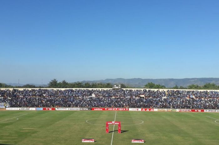 Laga Derbi DIY antara tuan rumah PSIM Yogyakarta kontra PSS Sleman di Stadion Sultan Agung (SSA), Bantul, Kamis (26/7/218).