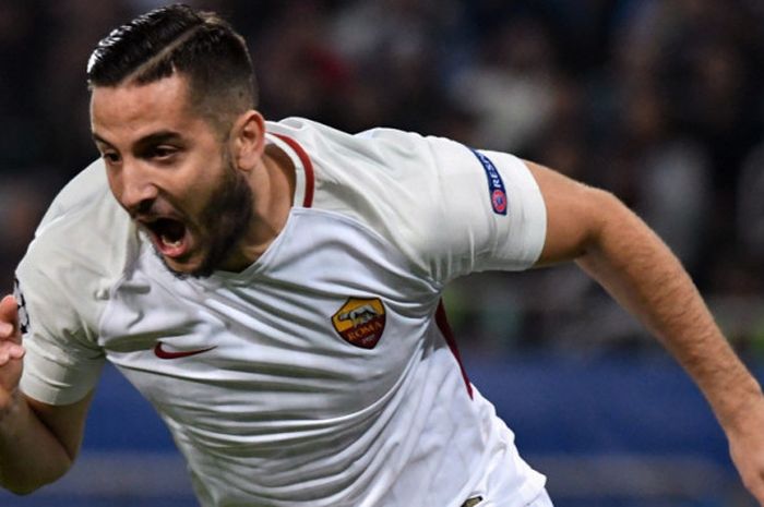 Selebrasi bek AS Roma, Kostas Manolas, seusai mencetak gol ke gawang Qarabag dalam pertandingan Grup C Liga Champions 2017-2018 di Stadion Baki Olimpiya, Rabu (27/9/2017).