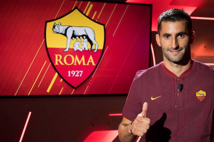 Maxime Gonalons ketika diwawancara oleh AS Roma