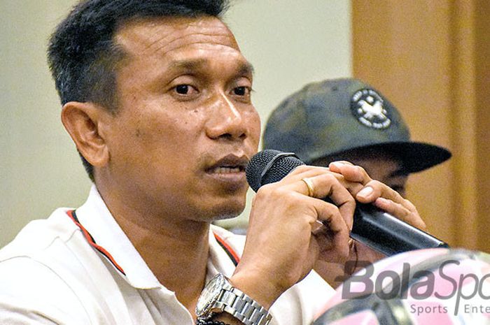 Pelatih Bali United, Widodo Cahyono Putro, memberikan keterangan saat jumpa wartawan di Natya Hotel, Kuta, Minggu (29/10/2017), menjelang laga melawan Sriwijaya FC dalam lanjutan Liga 1 2017..