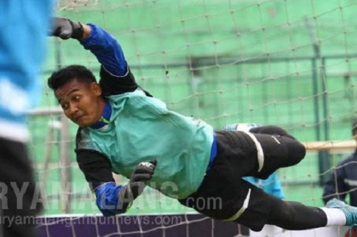 Kiper Arema FC, Reky Rahayu