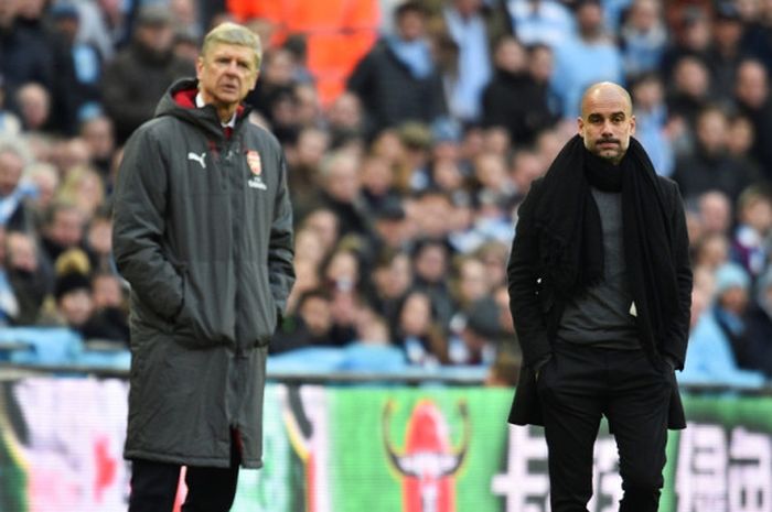 Ekspresi Manajer Manchester City, Josep Guardiola (kanan), dan Manajer Arsenal, Arsene Wenger, dalam laga final Piala Liga Inggris di Stadion Wembley, London, pada 25 Februari 2018.