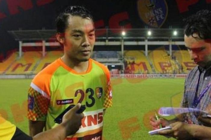 Hamka Hamzah Hanya Bertahan Satu Musim Bersama PKNS  FC yang Berlaga di Liga Malaysia, Hamka Hengkang Lantaran Tak Kerasan dengan Praktik Pengaturan Skor