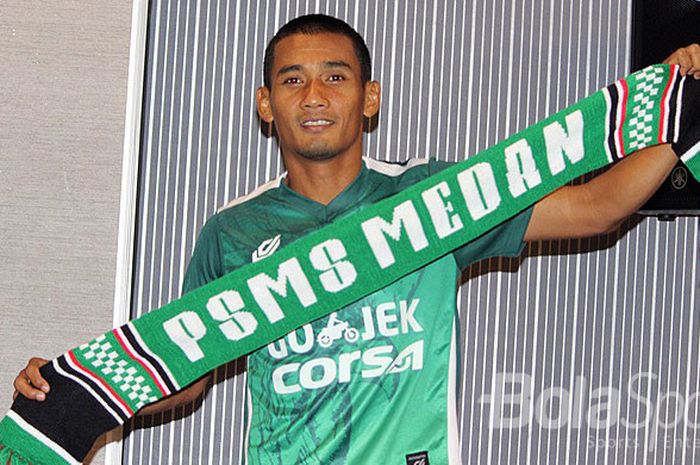 Legimin Rahardjo saat diperkenalkan sebagai gelandang anyar PSMS Medan.