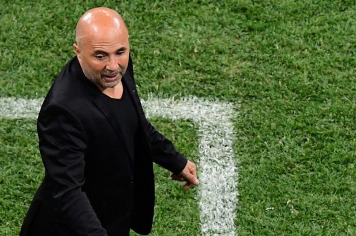  Pelatih Timnas Argentina, Jorge Sampaoli, dalam laga Grup D Piala Dunia 2018 melawan Kroasia, 21 Juni 2018 di Nizhny Novgorod. 