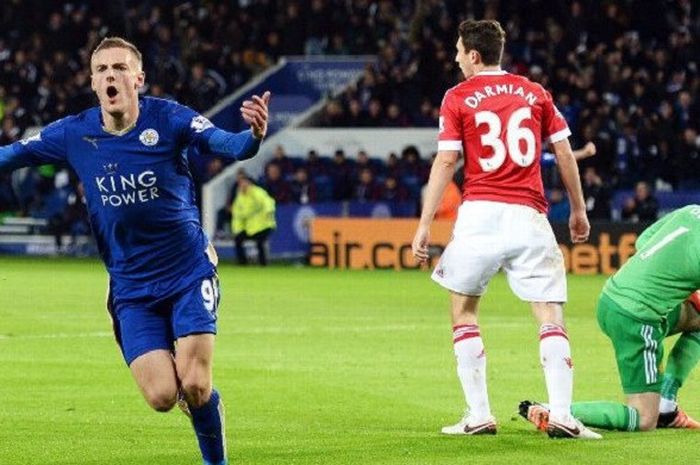 Striker Leicester City, Jamie Vardy tak jarang menebar teror ke gawang Manchester United.