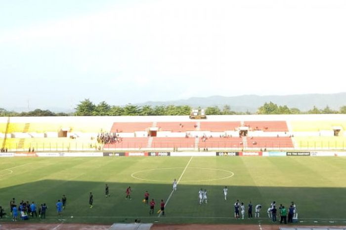 Ilustrasi pertandingan PS Tira kontra PSMS Medan di Stadion Sultan Agung, Bantul, Jumat (11/5/2018).