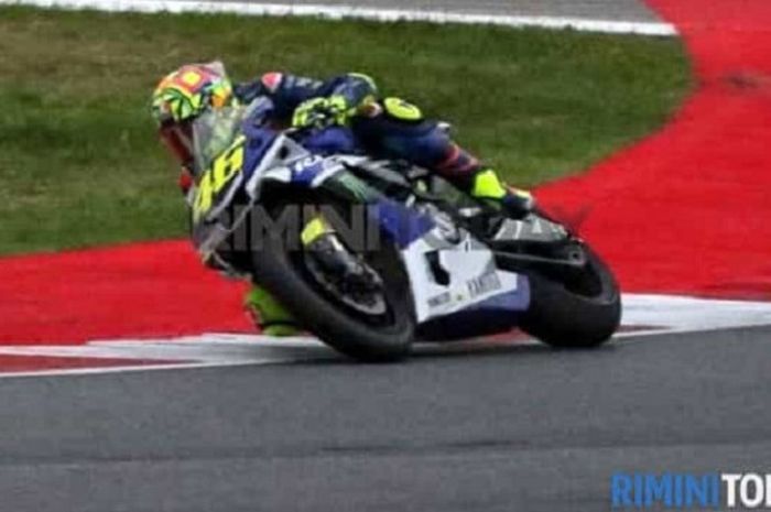 Valentino Rossi melakukan tes tertutup di Sirkuit Misano, San Marino (17/9/2017) pasca cedera patah tulang kaki kanan jelang GP San Marino.