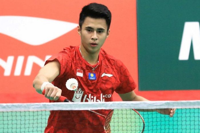 Pebulu tangkis tunggal putra Indonesia, Ikhsan Leonardo Imanuel Rumbay, tampil pada hari pertama nomor beregu Kejuaraan Dunia Junior 2018 di Markham Pan Am Center, Ontario, Kanada, Senin (5/11/2018).