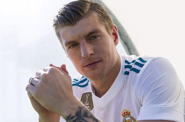 Toni Kroos, pemain Real Madrid yang dianggap melakukan aksi merendahkan Romelu Lukaku saat terjebak offside.