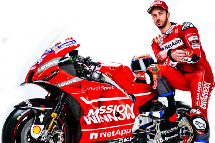  Andrea Dovizioso dengan livery baru Ducati mission Winnow yang diluncurkan pada Jumat (18/1/2018) w