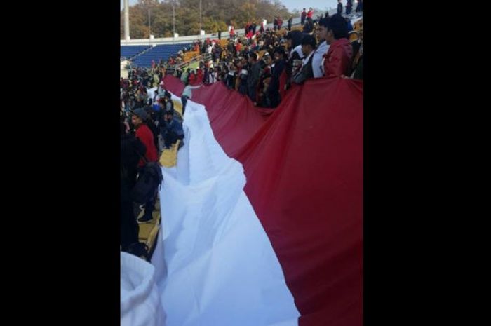 Bendera merah putih di Stadion Paju, Korea Selatan.